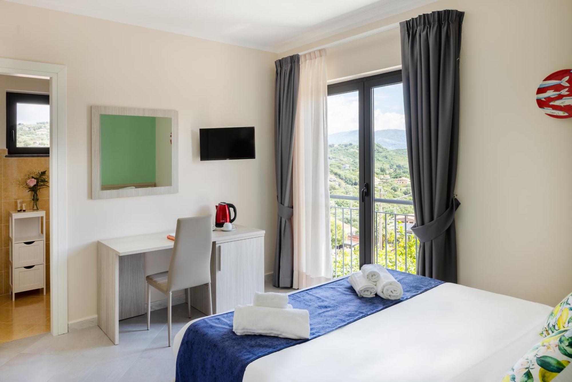 Scario Club Hotel San Giovanni a Piro Exterior photo