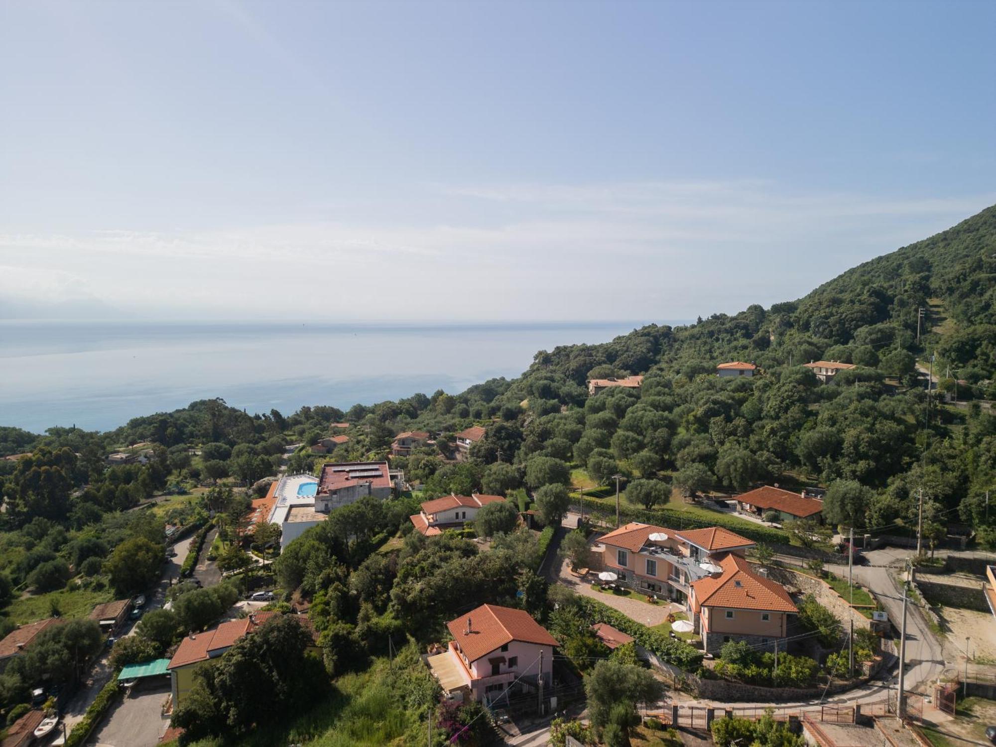 Scario Club Hotel San Giovanni a Piro Exterior photo